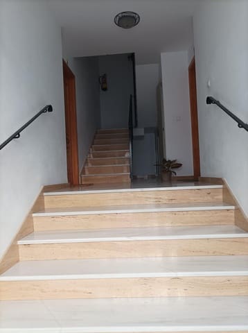 2 makuuhuone Kattohuoneisto myytävänä paikassa Alhaurín el Grande - 182 000 € (Ref: 9908047)