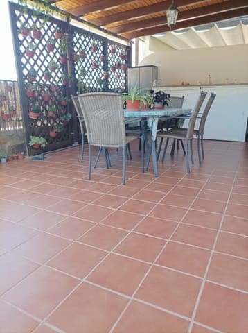 2 makuuhuone Kattohuoneisto myytävänä paikassa Alhaurín el Grande - 182 000 € (Ref: 9908047)