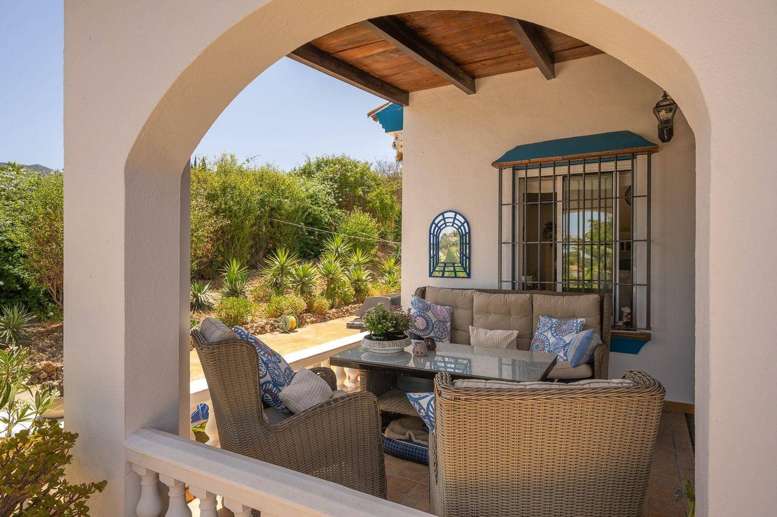 3 soveværelse Finca/Landehus til salg i Alhaurin el Grande med swimmingpool - € 590.000 (Ref: 9929407)