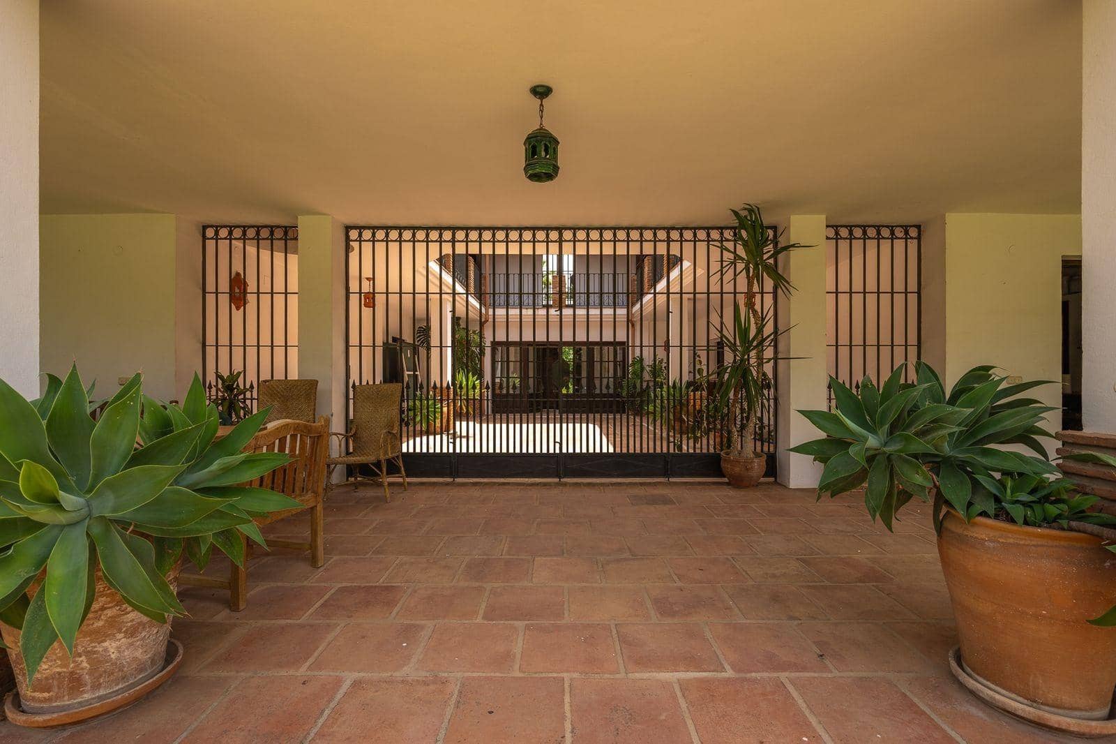 Chalet de 6 habitaciones en Alhaurín el Grande en venta con piscina garaje - 1.500.000 € (Ref: 9990735)