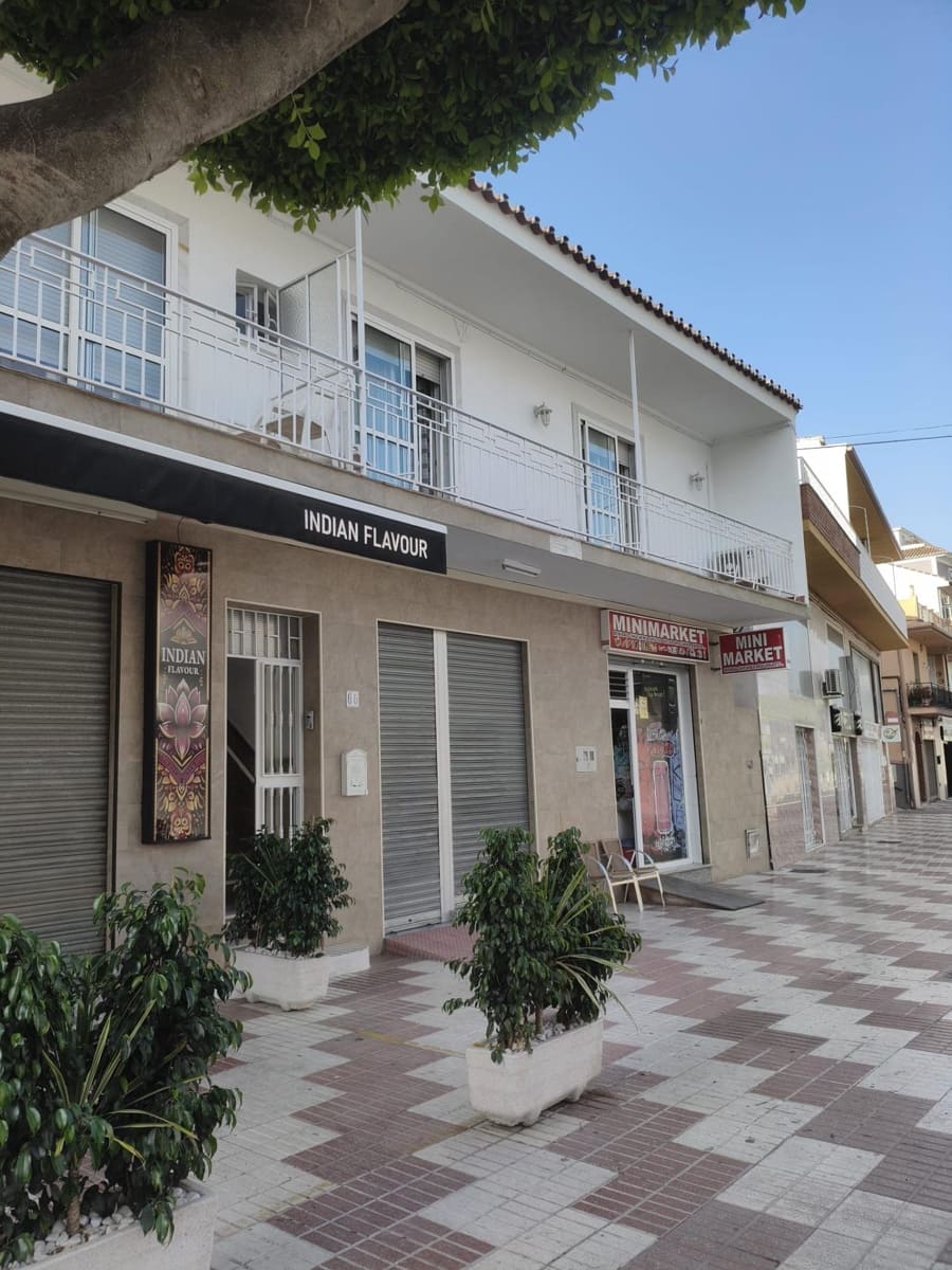 Piso de 3 habitaciones en Alhaurín el Grande en venta - 290.000 € (Ref: 9990736)