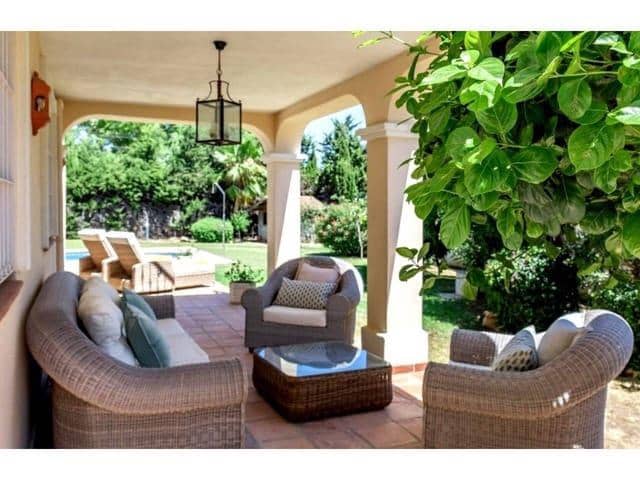 Chalet de 6 habitaciones en San Pedro de Alcantara, Marbella en alquiler vacacional con piscina garaje - 4.855 € (Ref: 8124781)