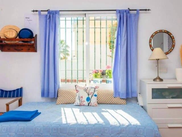 4 bedroom Villa for holiday rental in Torrox with pool - € 2,600 (Ref: 8124786)