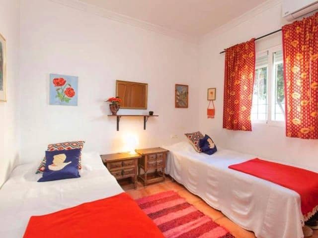 4 bedroom Villa for holiday rental in Torrox with pool - € 2,600 (Ref: 8124786)