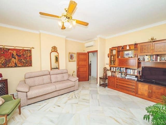 4 quarto Moradia para arrendamento para férias em Benalmadena Costa com piscina Garagem - 2 550 € (Ref: 8124787)