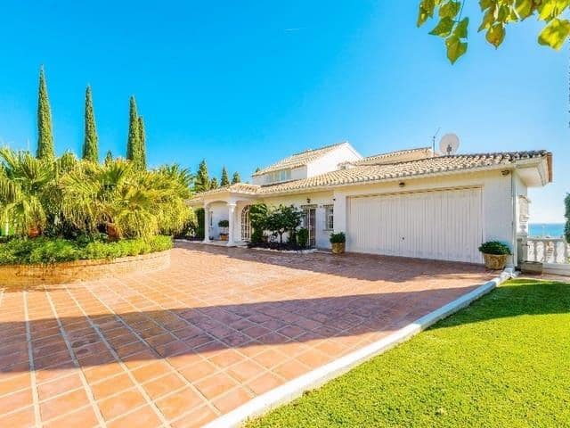 4 quarto Moradia para arrendamento para férias em Benalmadena Costa com piscina Garagem - 2 550 € (Ref: 8124787)