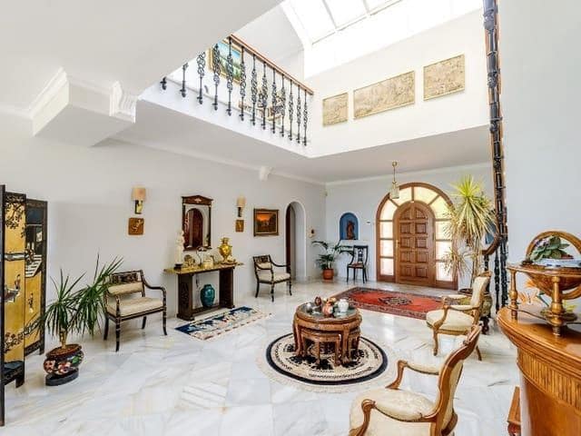 4 quarto Moradia para arrendamento para férias em Benalmadena Costa com piscina Garagem - 2 550 € (Ref: 8124787)