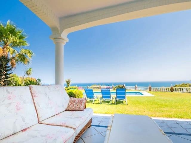 4 sovrum Villa för semesterbostäder i Benalmadena Costa, Benalmádena med pool garage - 2 550 € (Ref: 8124787)