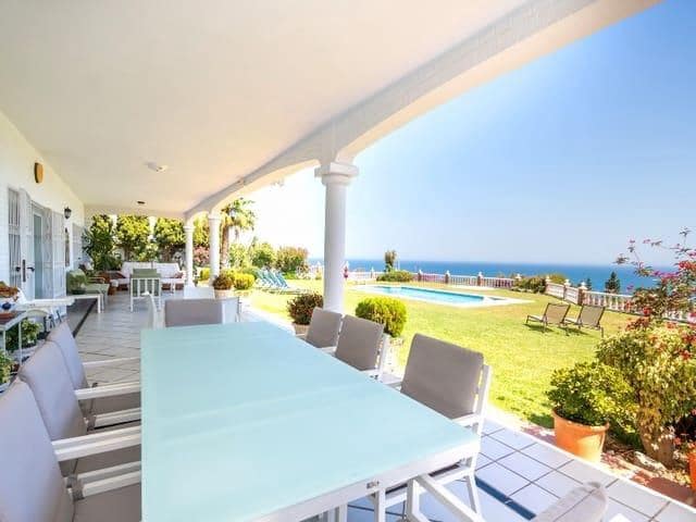 4 sovrum Villa för semesterbostäder i Benalmadena Costa, Benalmádena med pool garage - 2 550 € (Ref: 8124787)