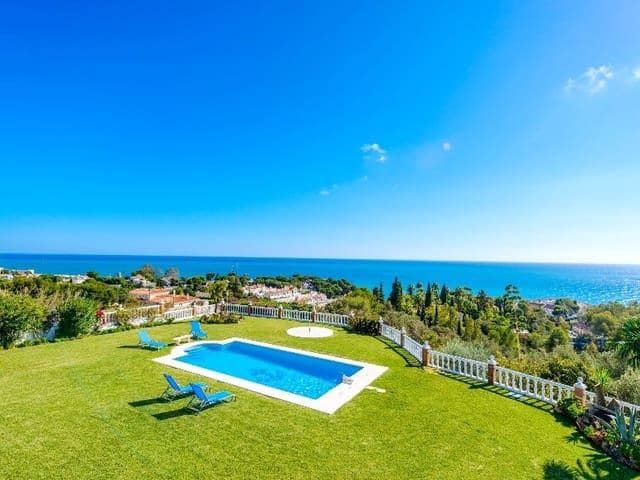 4 sovrum Villa för semesterbostäder i Benalmadena Costa, Benalmádena med pool garage - 2 550 € (Ref: 8124787)