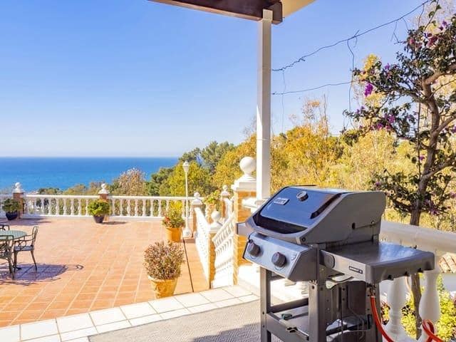 4 quarto Moradia para arrendamento para férias em Benalmadena Costa com piscina Garagem - 2 550 € (Ref: 8124787)