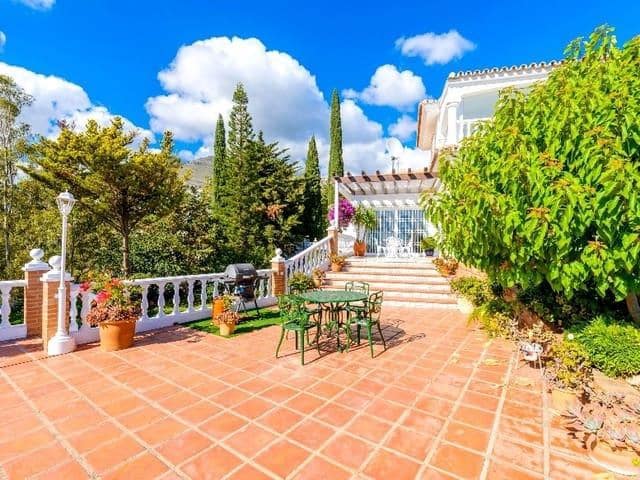 4 sovrum Villa för semesterbostäder i Benalmadena Costa, Benalmádena med pool garage - 2 550 € (Ref: 8124787)