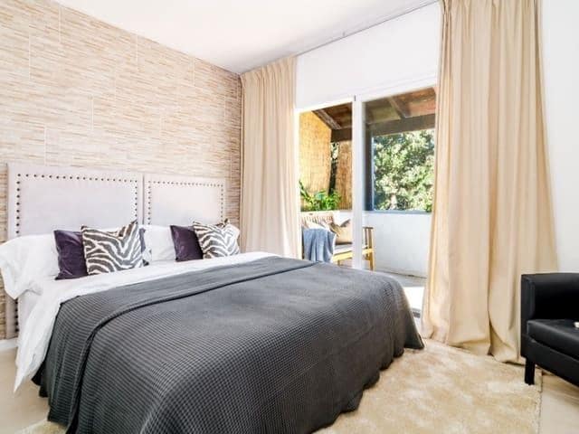 4 sypialnia Willa na kwatery wakacyjne w Marbella z basenem garażem - 3 850 € (Ref: 8124851)