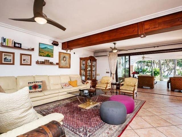   4 soveværelse   ferieVilla i Marbella   med   swimmingpool  garage  - € 3.400 (Ref: 8124852)