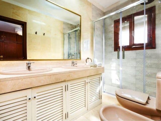 4 slaapkamer Villa voor vakantieverhuur in Rincon de la Victoria met zwembad - € 2.100 (Ref: 8124864)