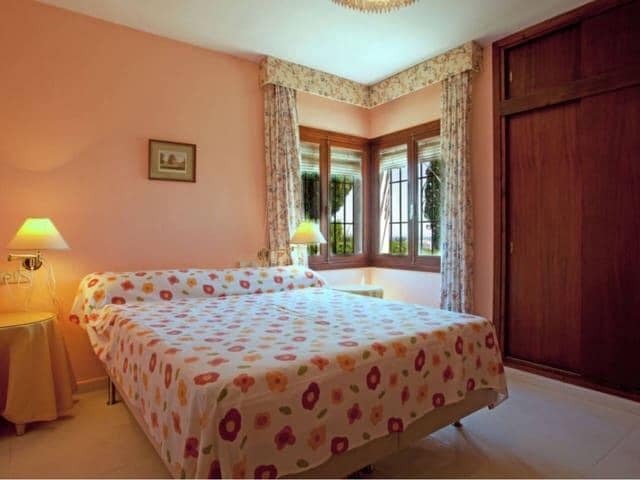 4 slaapkamer Villa voor vakantieverhuur in Rincon de la Victoria met zwembad - € 2.100 (Ref: 8124864)