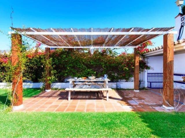 4 camera da letto Villa da affitare come casa vacanza in Rincón de la Victoria con piscina - 2.100 € (Rif: 8124864)