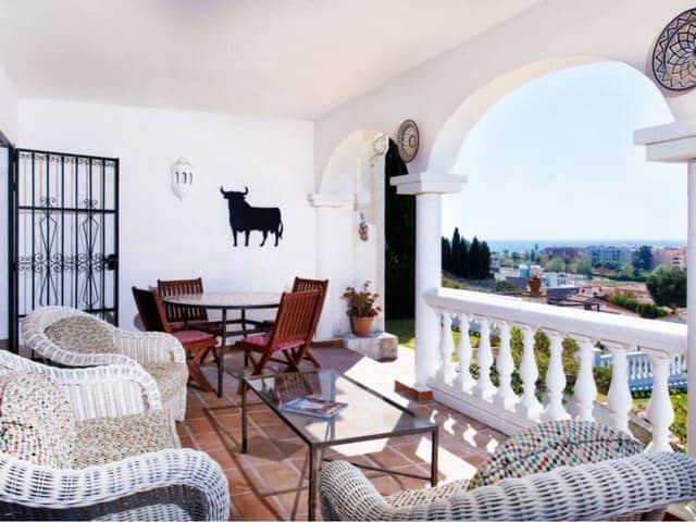 4 slaapkamer Villa voor vakantieverhuur in Rincon de la Victoria met zwembad - € 2.100 (Ref: 8124864)