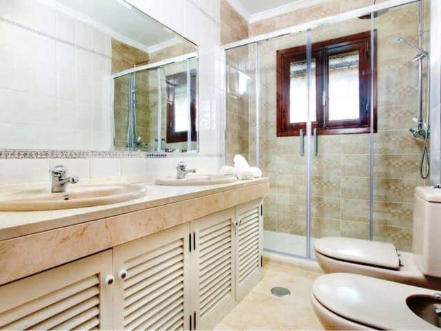 4 slaapkamer Villa voor vakantieverhuur in Rincon de la Victoria met zwembad - € 2.100 (Ref: 8124864)