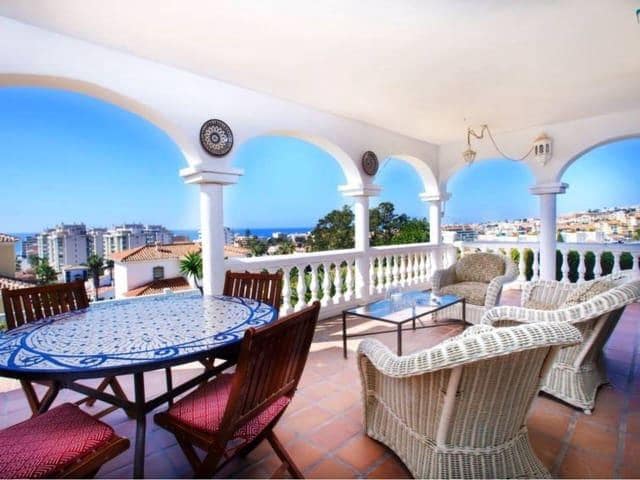 4 camera da letto Villa da affitare come casa vacanza in Rincón de la Victoria con piscina - 2.100 € (Rif: 8124864)