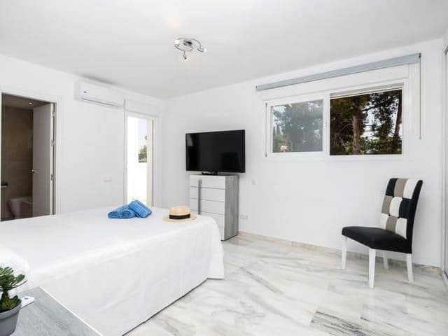 4 camera da letto Villa da affitare come casa vacanza in Benamara - Atalaya, Estepona con piscina garage - 1.920 € (Rif: 8124872)