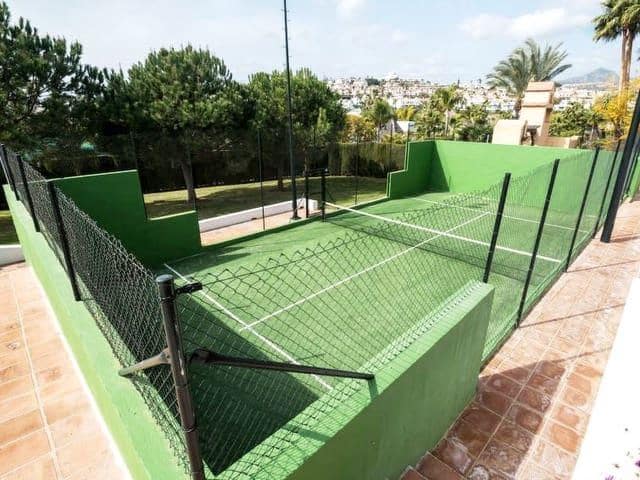 4 camera da letto Villa da affitare come casa vacanza in New Golden Mile con piscina garage - 1.920 € (Rif: 8124872)