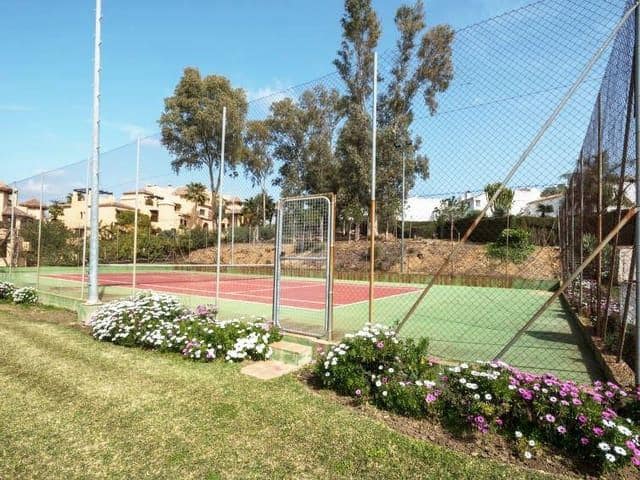 4 camera da letto Villa da affitare come casa vacanza in New Golden Mile con piscina garage - 1.920 € (Rif: 8124872)