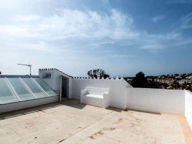 4 camera da letto Villa da affitare come casa vacanza in New Golden Mile con piscina garage - 1.920 € (Rif: 8124872)