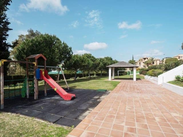 4 camera da letto Villa da affitare come casa vacanza in New Golden Mile con piscina garage - 1.920 € (Rif: 8124872)