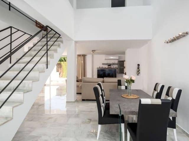 4 camera da letto Villa da affitare come casa vacanza in New Golden Mile con piscina garage - 1.920 € (Rif: 8124872)