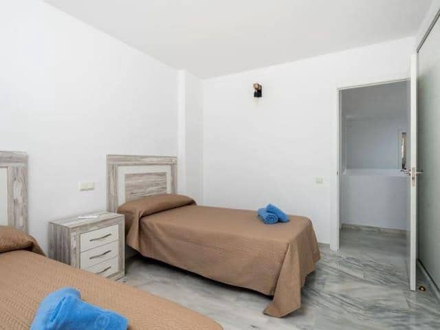 4 camera da letto Villa da affitare come casa vacanza in New Golden Mile con piscina garage - 1.920 € (Rif: 8124872)