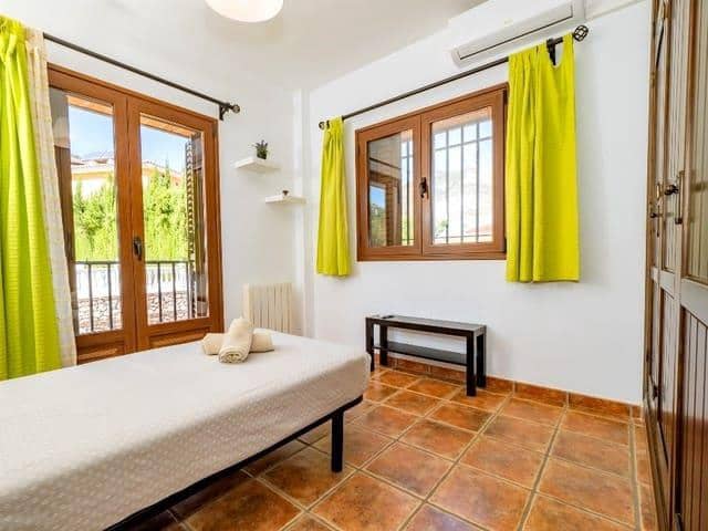 5 makuuhuone Huvila lomavuokrausta paikassa Benalmadena Costa mukana uima-altaan 
autotalli - 2 000 € (Ref: 8124916)