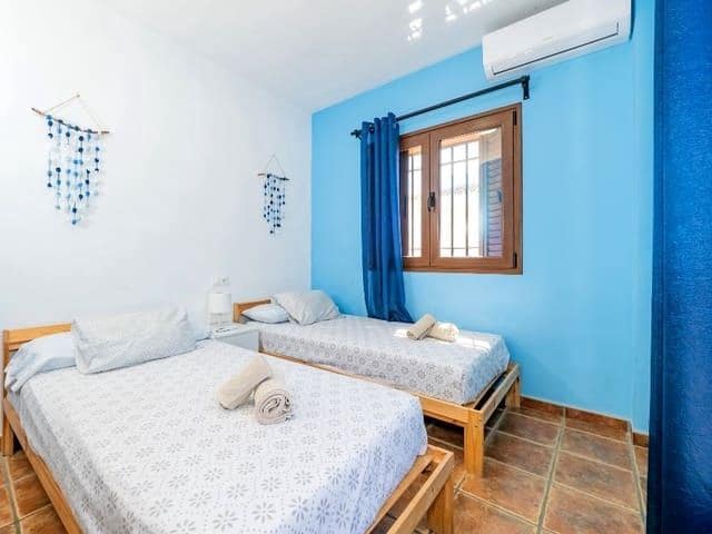 5 makuuhuone Huvila lomavuokrausta paikassa Benalmadena Costa mukana uima-altaan 
autotalli - 2 000 € (Ref: 8124916)