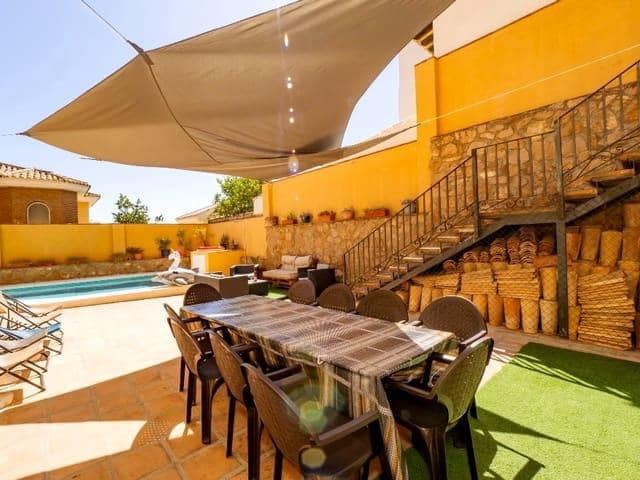 5 sovrum Villa för semesterbostäder i Benalmadena Costa, Benalmádena med pool garage - 2 000 € (Ref: 8124916)