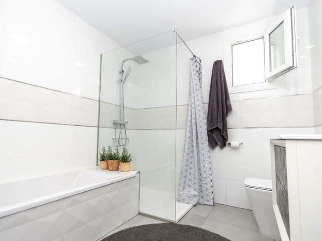   3 soveværelse   ferieVilla i Churriana   med   swimmingpool  garage  - € 1.915 (Ref: 8124918)