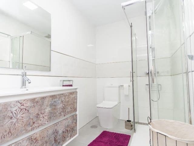   3 soveværelse   ferieVilla i Churriana   med   swimmingpool  garage  - € 1.915 (Ref: 8124918)