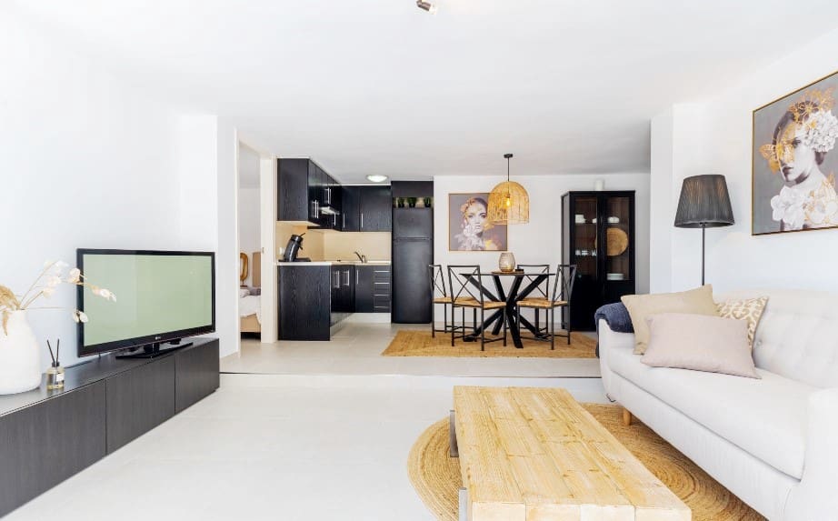 5 slaapkamer Villa voor vakantieverhuur in Marbella met zwembad garage - € 3.445 (Ref: 8217196)