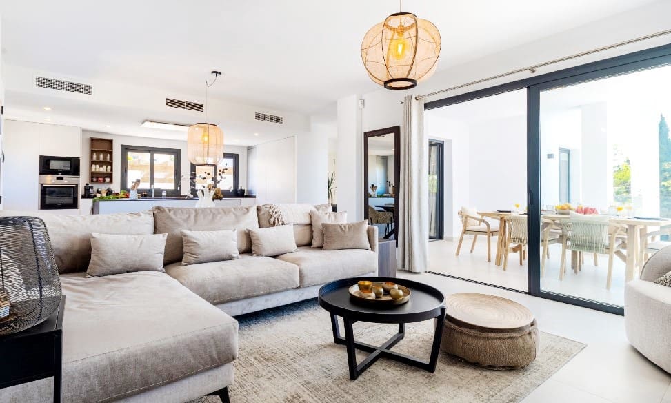 5 slaapkamer Villa voor vakantieverhuur in Marbella met zwembad garage - € 3.445 (Ref: 8217196)