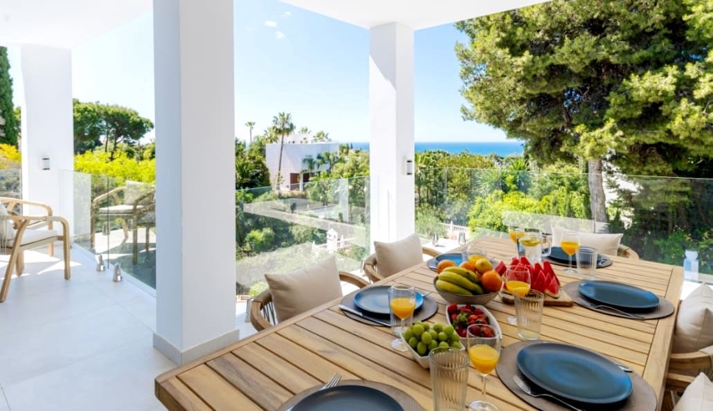 5 slaapkamer Villa voor vakantieverhuur in Marbella met zwembad garage - € 3.445 (Ref: 8217196)