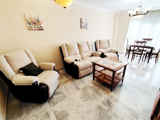 3 bedroom Apartment for rent in Fuengirola with pool garage - € 1,800 (Ref: 9234886)