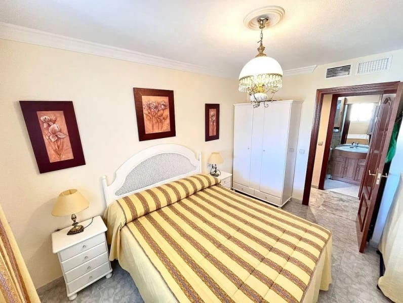 3 soveværelse Lejlighed til leje i Fuengirola med swimmingpool garage - € 1.800 (Ref: 9234886)