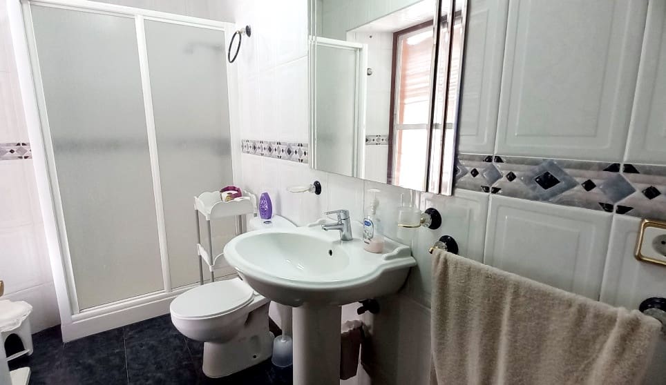 6 soveværelse Rækkehus til salg i Cordoba by - € 650.000 (Ref: 9234891)