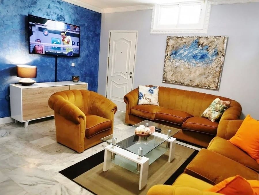 10 bedroom Villa for sale in Marbella with pool garage - € 1,880,000 (Ref: 9234969)