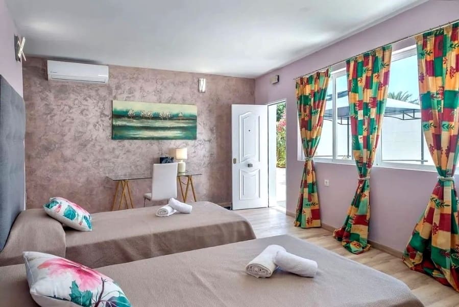 10 bedroom Villa for sale in Marbella with pool garage - € 1,880,000 (Ref: 9234969)