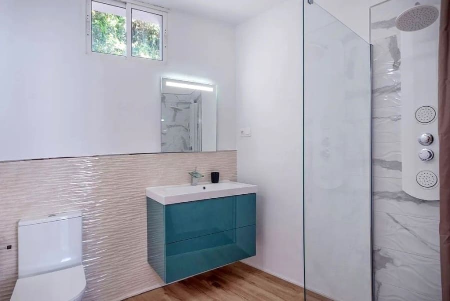 10 bedroom Villa for sale in Marbella with pool garage - € 1,880,000 (Ref: 9234969)