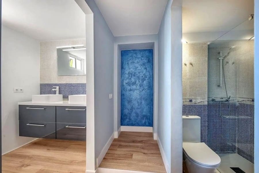 10 bedroom Villa for sale in Marbella with pool garage - € 1,880,000 (Ref: 9234969)