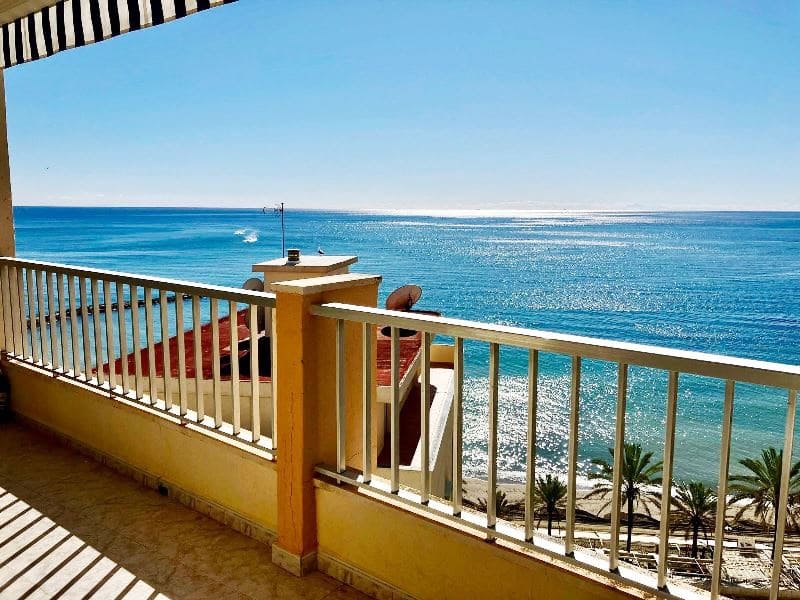 Apartamento de 2 habitaciones en Marbella en venta con piscina garaje - 650.000 € (Ref: 9235206)