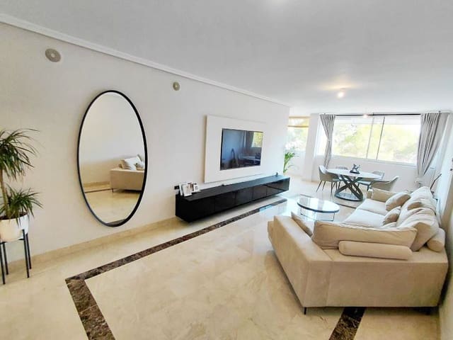 Apartamento de 2 habitaciones en Marbella en venta con piscina - 540.000 € (Ref: 9235207)