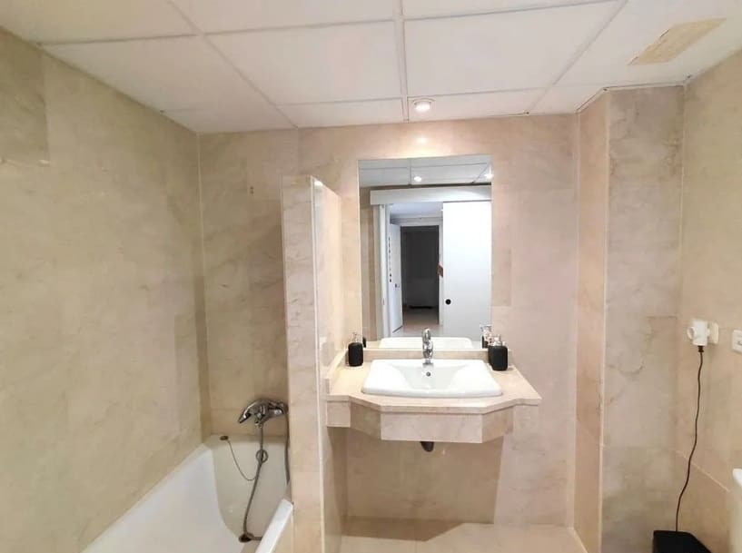 2 bedroom Apartment for sale in Marbella with pool - € 540,000 (Ref: 9235207)