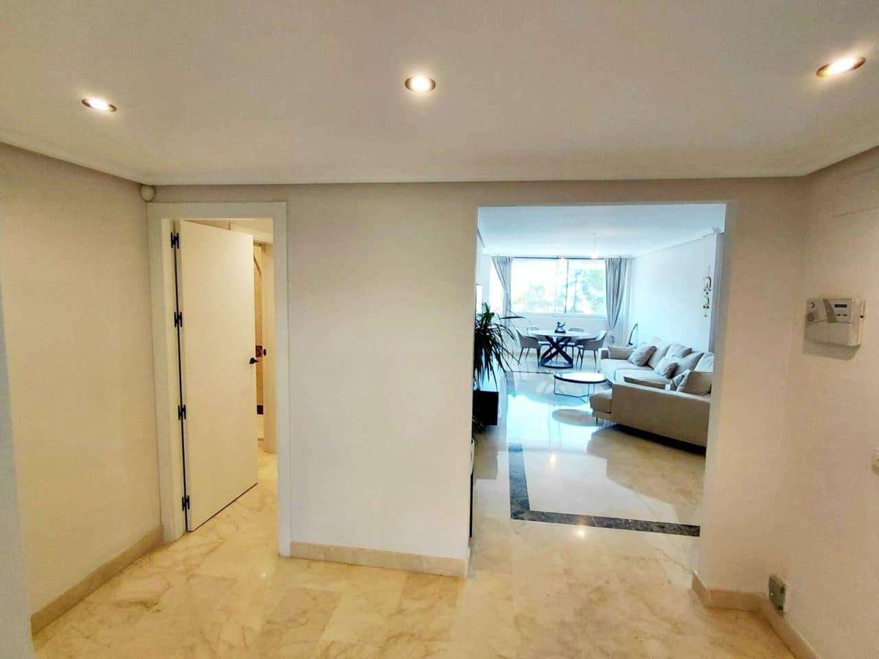 2 bedroom Apartment for sale in Marbella with pool - € 540,000 (Ref: 9235207)